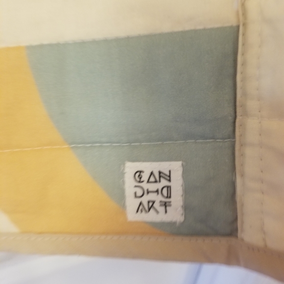 Shapes & Angels reversible quilted jacket size 6 & 7 kids - Picture 3 of 6